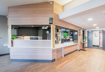 B&B HOTEL Strasbourg Aéroport