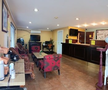 Sutton Suites Hotel