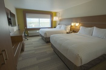 Holiday Inn Express & Suites Boise Airport