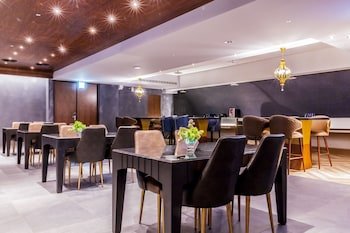 Saint Art Hotel