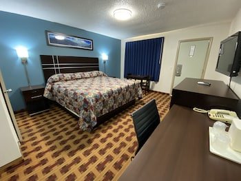 Lodge Inn Wrightstown