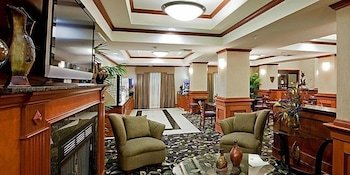 Holiday Inn Express & Suites Ada