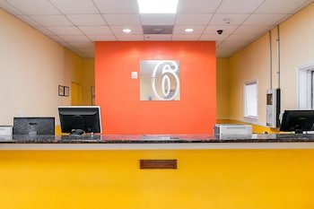 Motel 6 New Orleans - Near Downtown