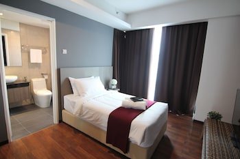 Nexus Regency Suites & Hotel