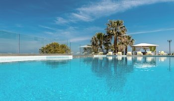 Erietta Luxury Apartments