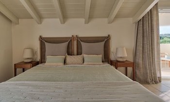 Erietta Luxury Apartments