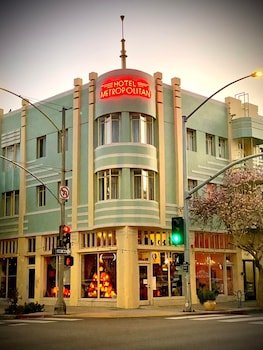 The Metropolitan Hotel
