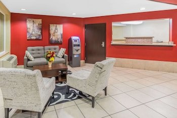 Super 8 by Wyndham Roseburg