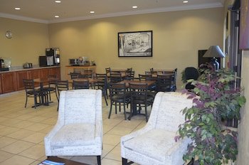 Super 8 by Wyndham Roseburg