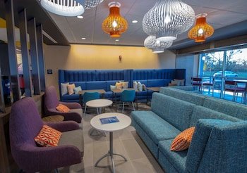 Tru by Hilton Norfolk Airport
