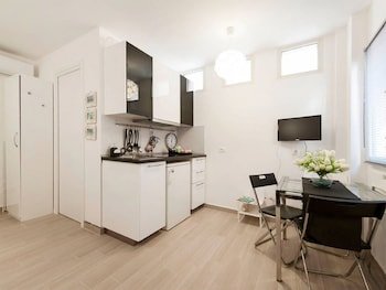 Private Luxury Suites