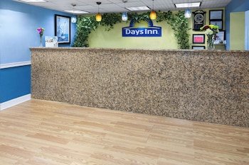 Days Inn by Wyndham Waycross