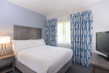 The Beachfront Inn & Suites at Dana Points