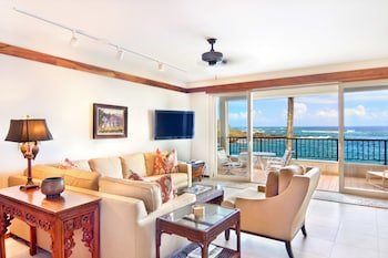Whalers Cove Resort