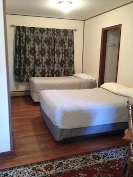 Riverdale Inn