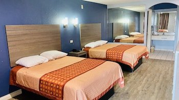 Moonlight Inn And Suites