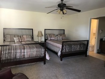 Columbia Lakes Country Club & Resort Hotel