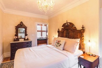 Manor House Inn