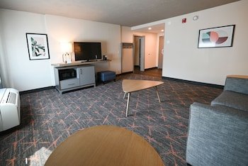 Holiday Inn Cleveland - Mayfield