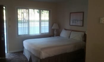 The Bay Bridge Motel