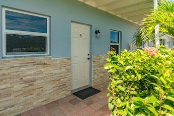 Pelican Rv Resort And Motel