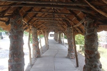 Pelican Lodge