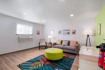 WoodSpring Suites Nashville Southeast