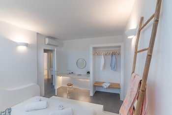 Blue Harpist Villas