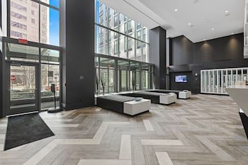Global Luxury Suites in White Plains