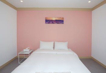Maison Mini Hotel & Guesthouse