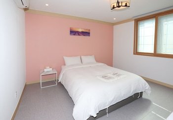 Maison Mini Hotel & Guesthouse