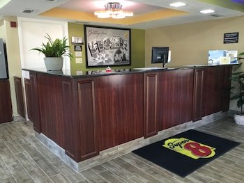 Super 8 by Wyndham Sarasota Near Siesta Key