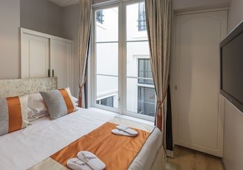 Dutch Masters Apartments