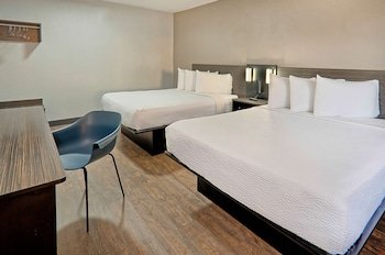 Motel 6 Lancaster