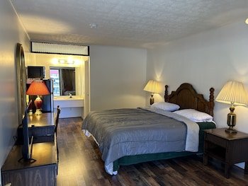 Lemon Tree Inn
