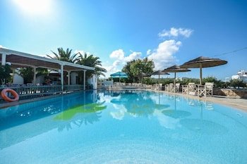 Plaka Beach Camping