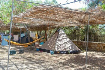 Plaka Beach Camping