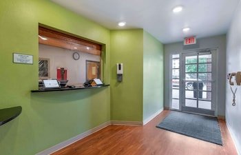 Extended Stay America Select Suites Lake Worth