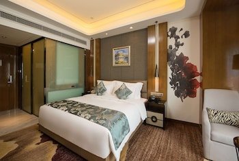 Ramada Plaza by Wyndham Liuzhou Liudong