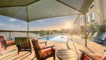Hidden Falls Inn at Lake Marble Falls