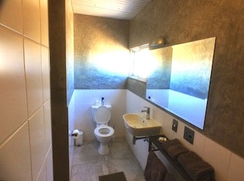 Solitaire Country Lodge
