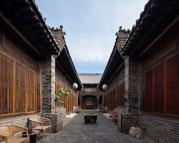 Jings Residence