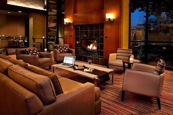 Courtyard by Marriott Seattle Sea-Tac Area