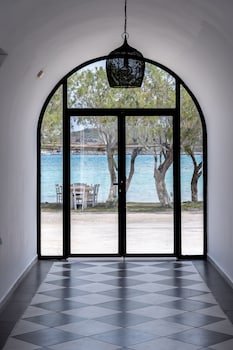 Eden Kythira