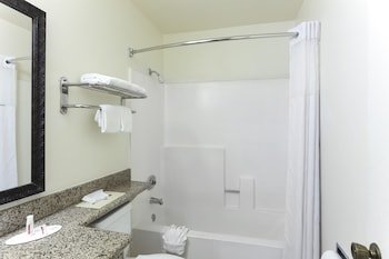 Super 8 by Wyndham San Diego Hotel Circle
