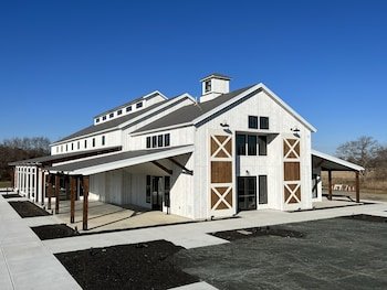 Historic Kent Manor Inn