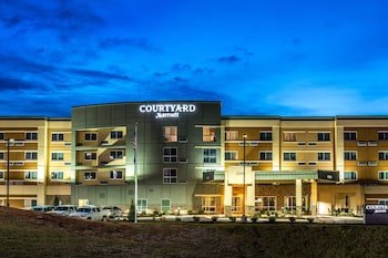 Courtyard Somerset