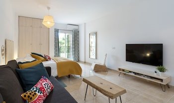 Minerva Apartments