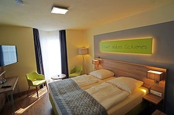 Moselromantik Hotel Panorama am Panoramabogen