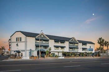 Best Western Harbour Inn & Suites